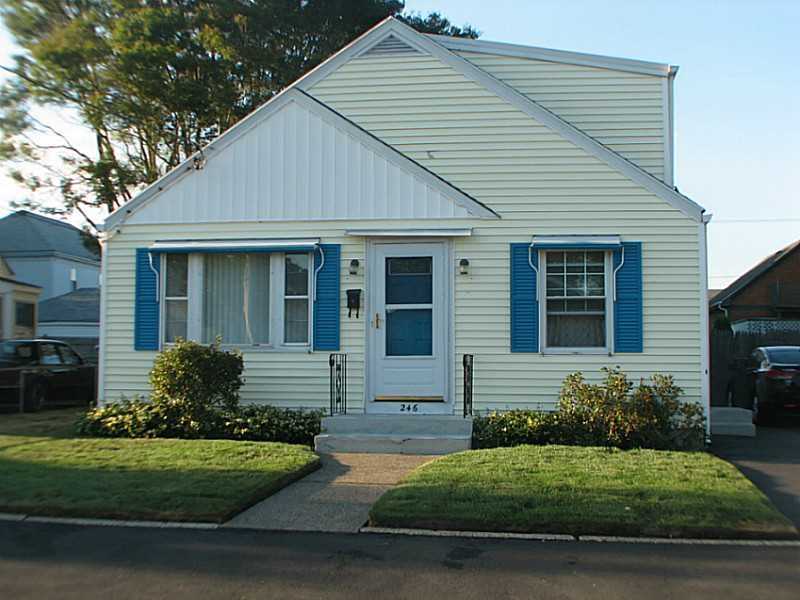 246 Pullen Ave, Pawtucket, RI 02861 photo 1