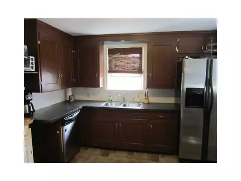 20 Modena Dr, Warwick, RI 02886 photo 9
