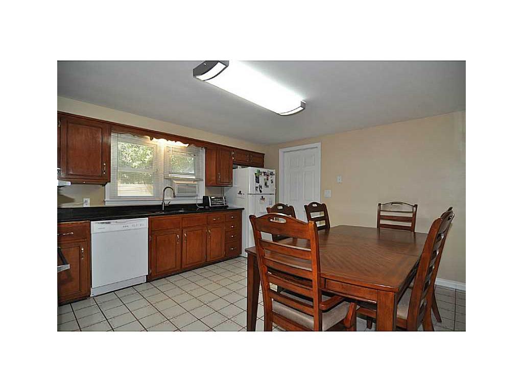 33 Viceroy Rd, Warwick, RI 02886 photo 4
