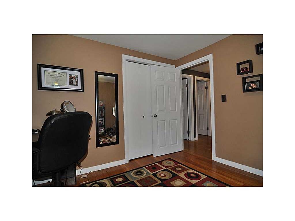 33 Viceroy Rd, Warwick, RI 02886 photo 6
