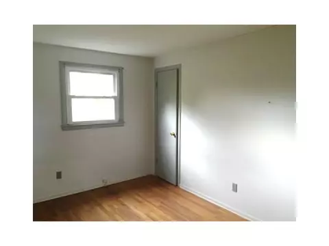 91 Diana Dr, Woonsocket, RI 02895 photo 8