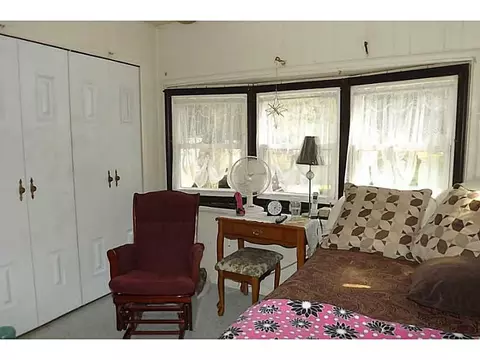 12 Woodridge Dr, Mapleville, RI 02839 photo 7
