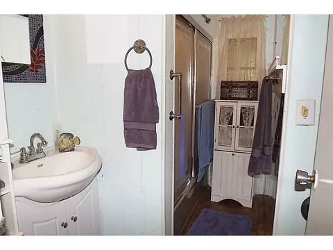 12 Woodridge Dr, Mapleville, RI 02839 photo 12