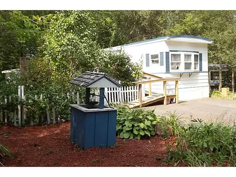 12 Woodridge Dr, Mapleville, RI 02839 photo 18