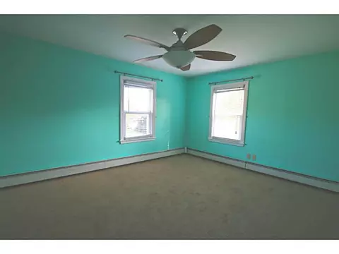 127 Circuit Dr, Warwick, RI 02889 photo 23