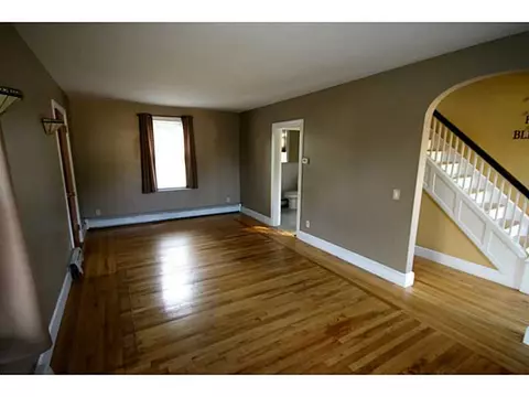 127 Circuit Dr, Warwick, RI 02889 photo 17