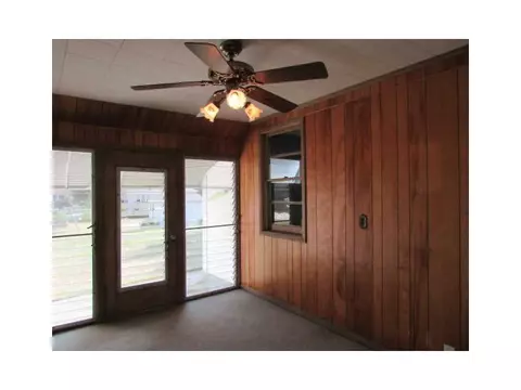 58 Ridge St, Woonsocket, RI 02895 photo 5