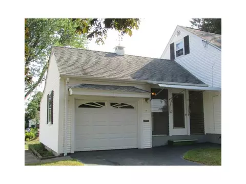 58 Ridge St, Woonsocket, RI 02895 photo 15