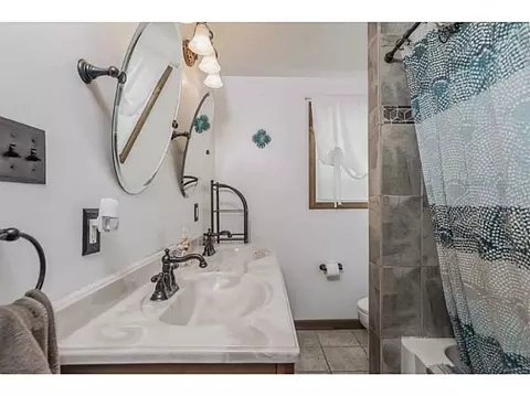 130 Adelaide Ave, Warwick, RI 02886 photo 14