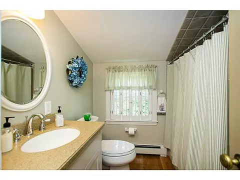 59 Burt St, Warwick, RI 02886 photo 16