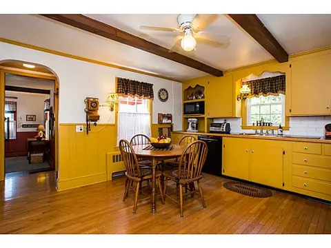 59 Burt St, Warwick, RI 02886 photo 6
