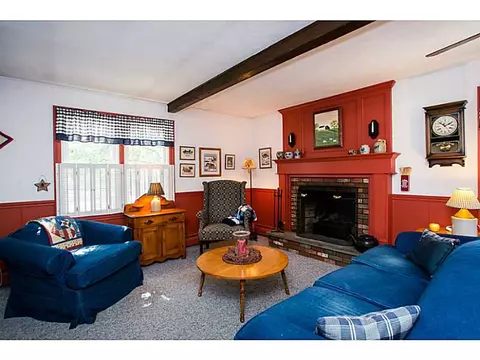 59 Burt St, Warwick, RI 02886 photo 9