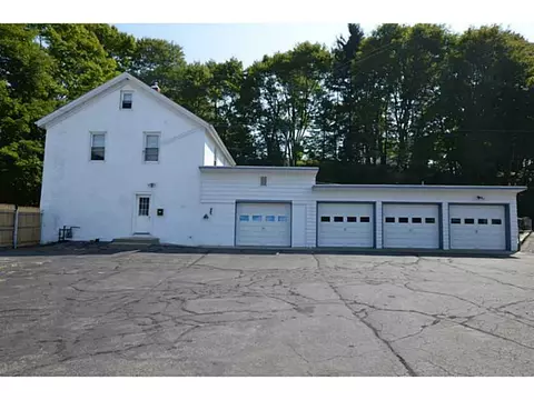 53 Pleasant St, Westerly, RI 02891 photo 2