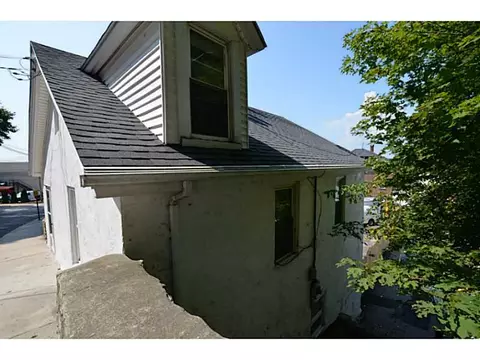 53 Pleasant St, Westerly, RI 02891 photo 4