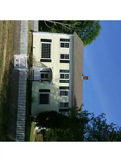 34 Shore Rd, Westerly, RI 02891 photo 2