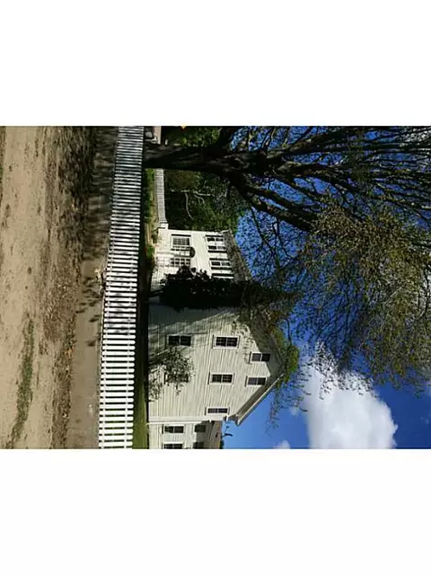 34 Shore Rd, Westerly, RI 02891 photo 1