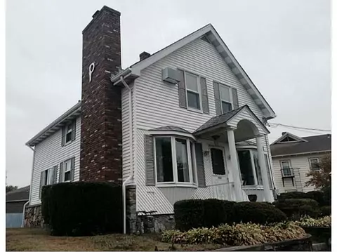 33 Williams St, Woonsocket, RI 02895 photo 1