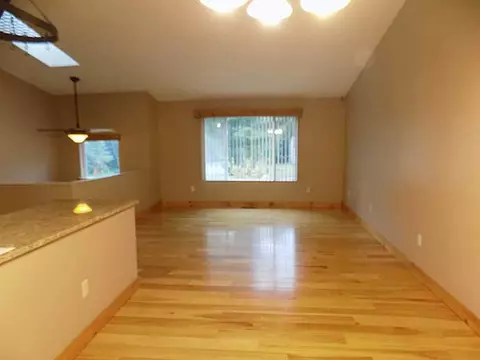 7 Cobblestone Ter, Coventry, RI 02816 photo 6