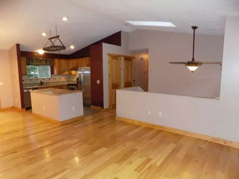 7 Cobblestone Ter, Coventry, RI 02816 photo 8