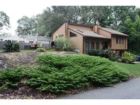 68 Everglade Ave, Warwick, RI 02886 photo 2