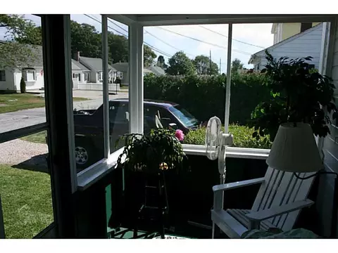 48 Uzzi Ave, Westerly, RI 02891 photo 3