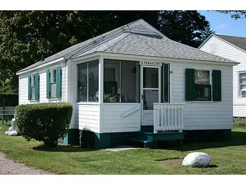48 Uzzi Ave, Westerly, RI 02891 photo 1