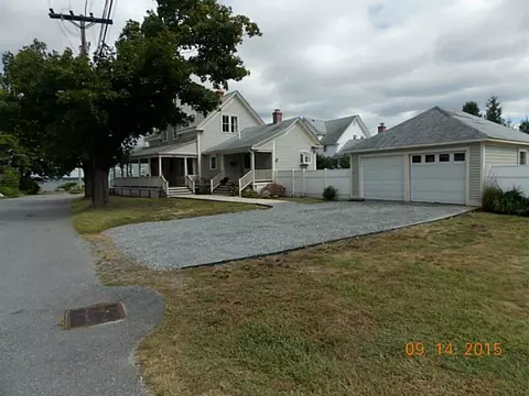 20 Stokes St, Warwick, RI 02889 photo 3