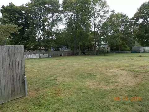 20 Stokes St, Warwick, RI 02889 photo 5