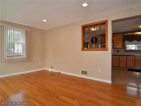 71 Limestone Rd, Warwick, RI 02889 photo 4