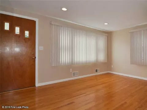 71 Limestone Rd, Warwick, RI 02889 photo 2