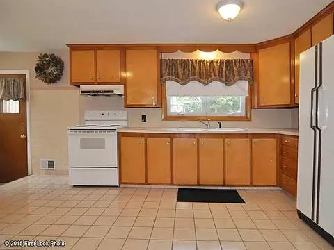 71 Limestone Rd, Warwick, RI 02889 photo 5