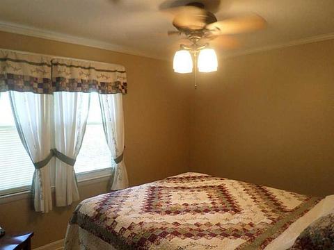 284 Walnut Hill Rd, Woonsocket, RI 02895 photo 5