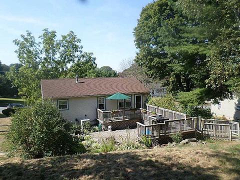 284 Walnut Hill Rd, Woonsocket, RI 02895 photo 18