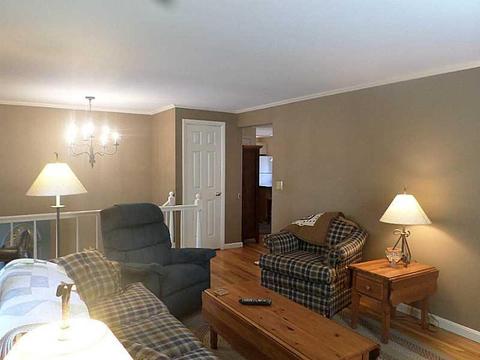 284 Walnut Hill Rd, Woonsocket, RI 02895 photo 4