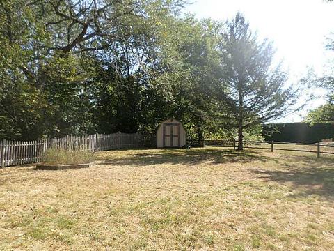 284 Walnut Hill Rd, Woonsocket, RI 02895 photo 17