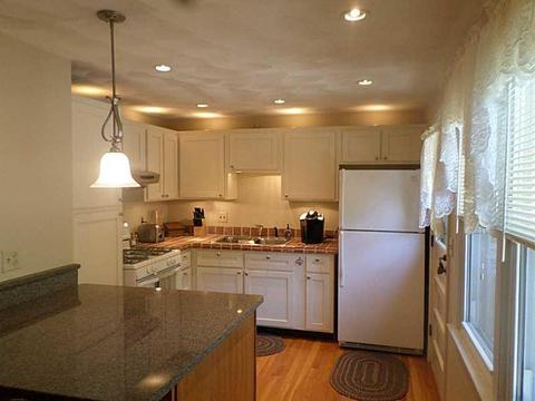 284 Walnut Hill Rd, Woonsocket, RI 02895 photo 2