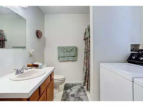 166 Burt St, Warwick, RI 02886 photo 13