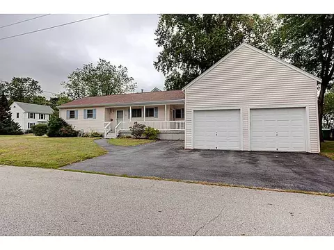 166 Burt St, Warwick, RI 02886 photo 2
