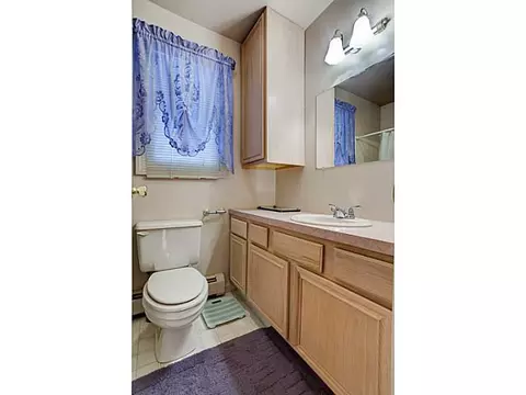 166 Burt St, Warwick, RI 02886 photo 9