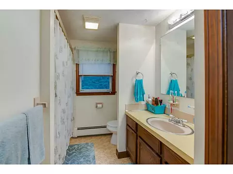 436 Beacon Ave, Woonsocket, RI 02895 photo 13