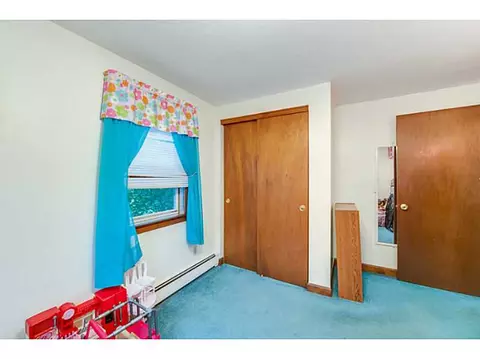 436 Beacon Ave, Woonsocket, RI 02895 photo 11
