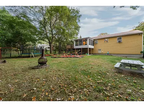 436 Beacon Ave, Woonsocket, RI 02895 photo 22