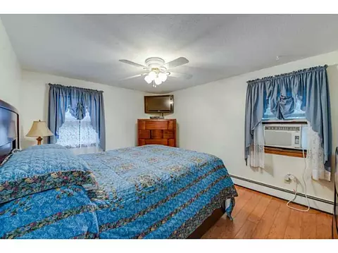 436 Beacon Ave, Woonsocket, RI 02895 photo 10