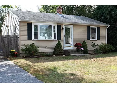8 Progress Ave, Johnston, RI 02919 photo 3