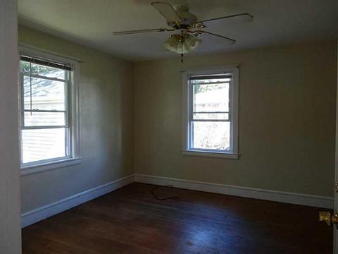 65 Macarthur Dr, Warwick, RI 02886 photo 6
