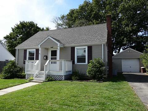 65 Macarthur Dr, Warwick, RI 02886 photo 1