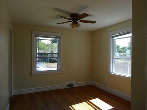 65 Macarthur Dr, Warwick, RI 02886 photo 7