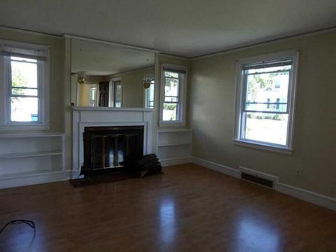 65 Macarthur Dr, Warwick, RI 02886 photo 5