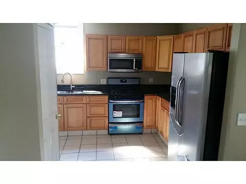 116 Pender Ave, Warwick, RI 02889 photo 4