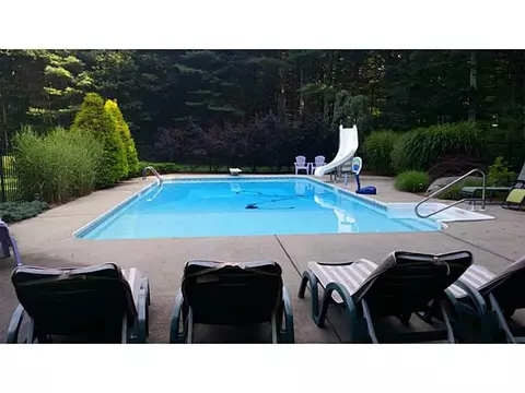 55 Falcon Ridge Dr, Exeter, RI 02822 photo 8